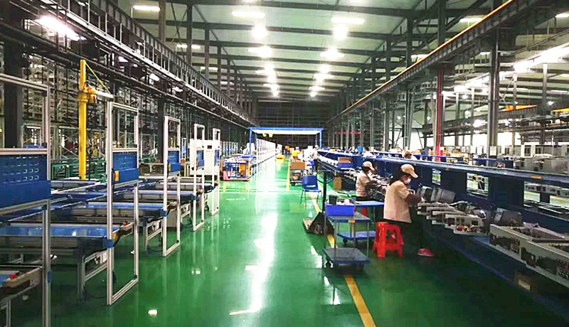 >上下同欲，沖鋒一線！